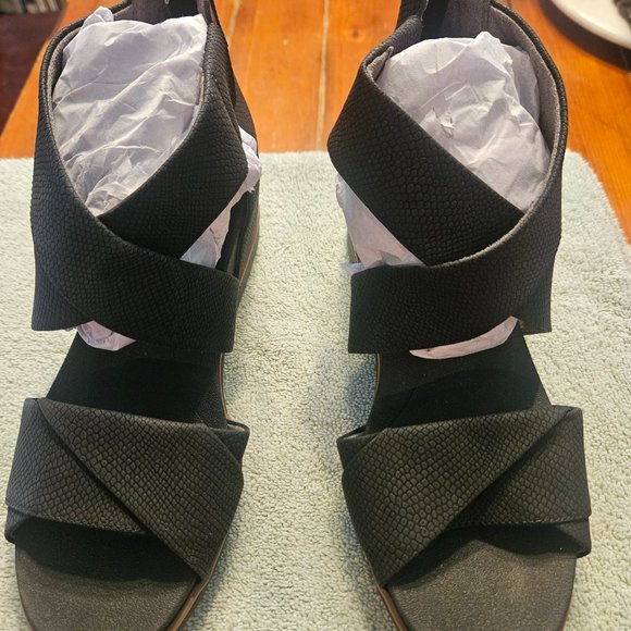 Dr. Scholl's Shoes Womens Dr Scholls Golden Hour Ankle Strap Sandal